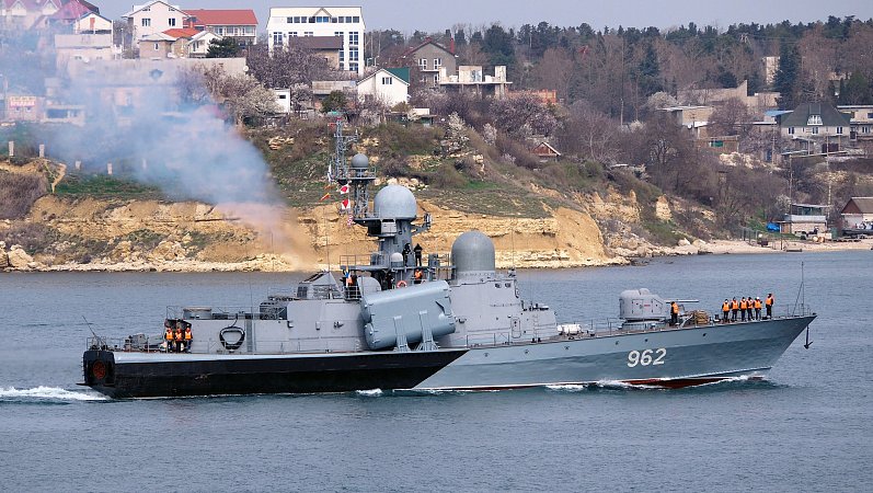 Ракетный катер Р-71 "Шуя"